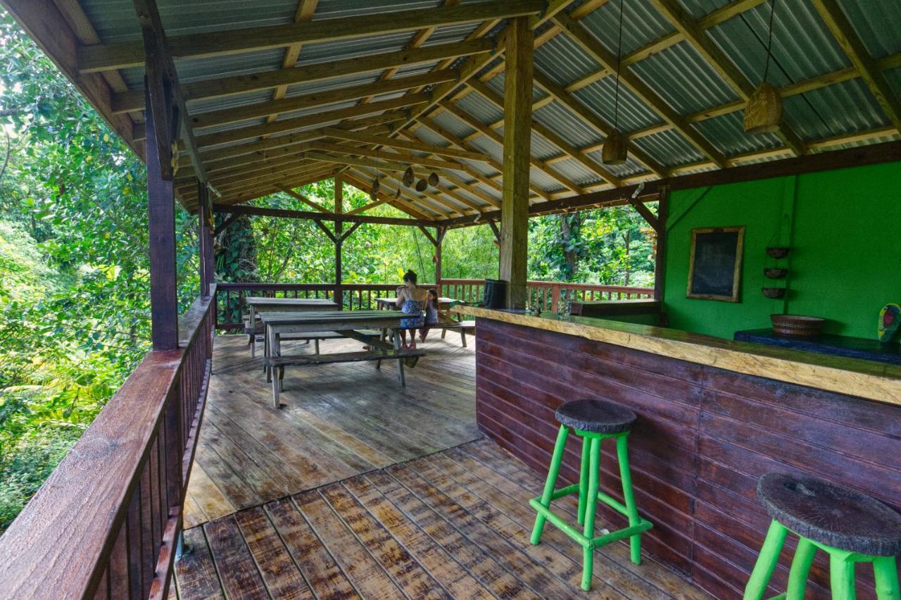Vila Roots Jungle Retreat Marigot Exteriér fotografie